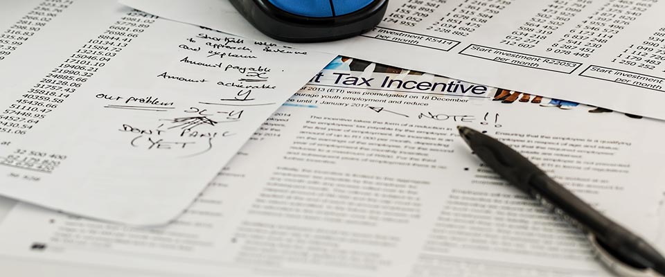 documents on table to dispose