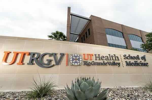 UTRGV School of Medicine. (UTRGV Photo by David Pike)