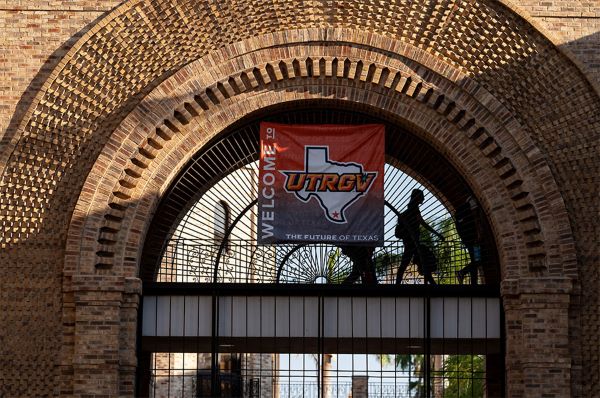 UTRGV began the Fall 2023 semester on Monday with a first-day enrollment of more than 32,000 students. (UTRGV Photo by David Pike)