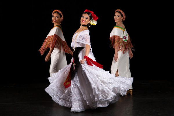 Three UTRGV Ballet Folkorico dancers
