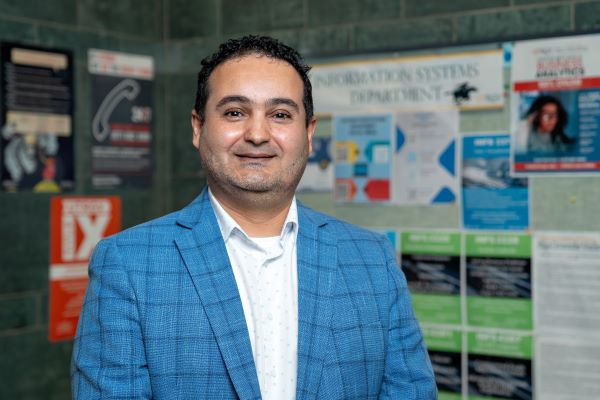 Dr. Murad Moqbel, program director for UTRGV’s Master of Science in Business Analytics (UTRGV Photo by Paul Chouy)