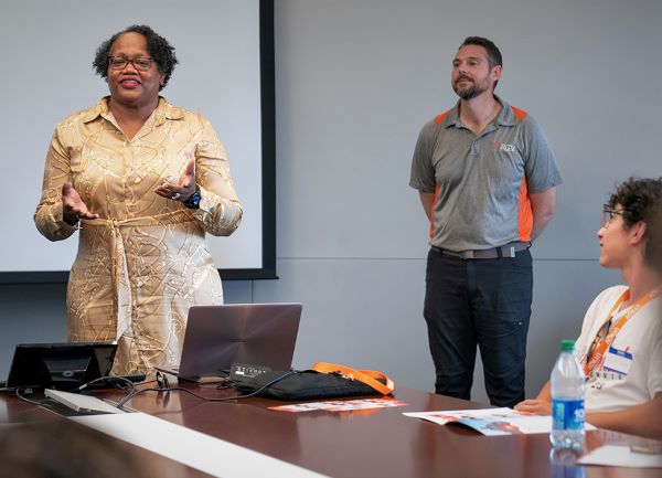 Sherron Jernigan, director of the Office of Civil Rights Diversity and Inclusion at the USDA Animal Plant Health Inspection Service, talks with 12 area high school students, who were accepted into the new AgDiscovery Program at UTRGV. Dr. Christopher Gabler (right), principal investigator on the project and UTRGV associate professor of Plant Ecology & Sustainability, said the program will serve as a bridge for students to experience the profession and pave the way for future agricultural careers. (UTRGV Photo by Paul Chouy)