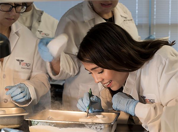 UTRGV is second in the nation in awarding biological and biomedical degrees for the 2020-2021 academic year, according to Hispanic Outlook on Education Magazine. A total of 10,329 biological and biomedical degrees were conferred to Hispanics/Latinos in that time period. Of the more than 10,000 degrees, UTRGV conferred 608 in biological and biomedical sciences, with 551 of those awarded to Hispanic/Latino students. (UTRGV Archival Photo)