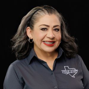 Dina Salinas-Cardoza