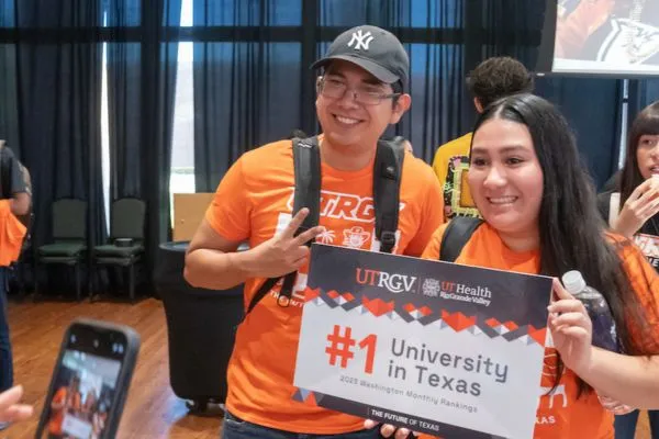 Students celebrate #1 ranking from Washington monthly 